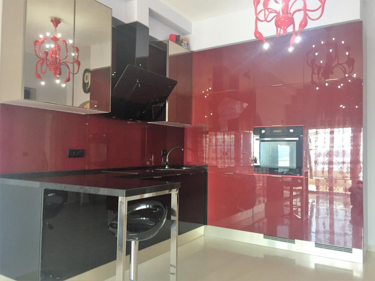 Royal King And Queen Apartment For Luxury Life Sarandë Eksteriør bilde