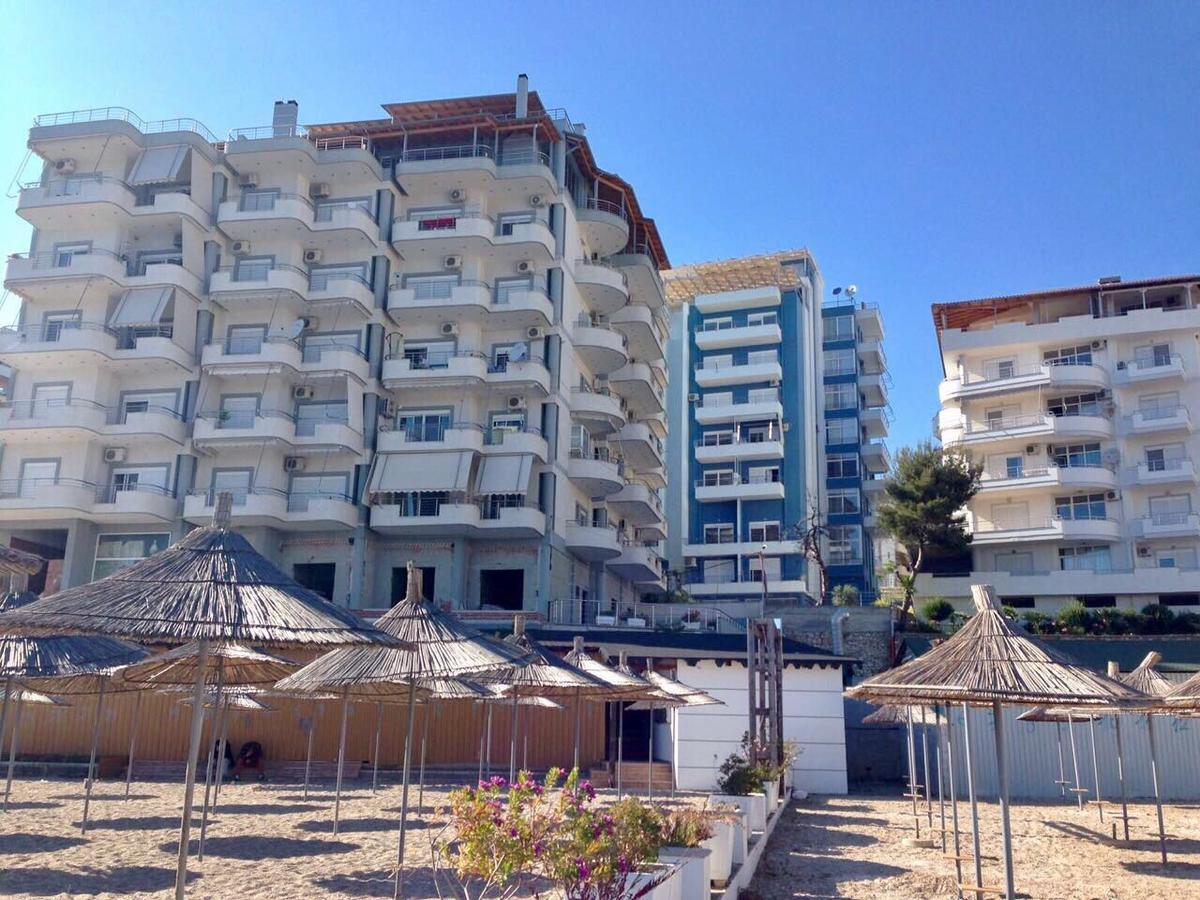 Royal King And Queen Apartment For Luxury Life Sarandë Eksteriør bilde