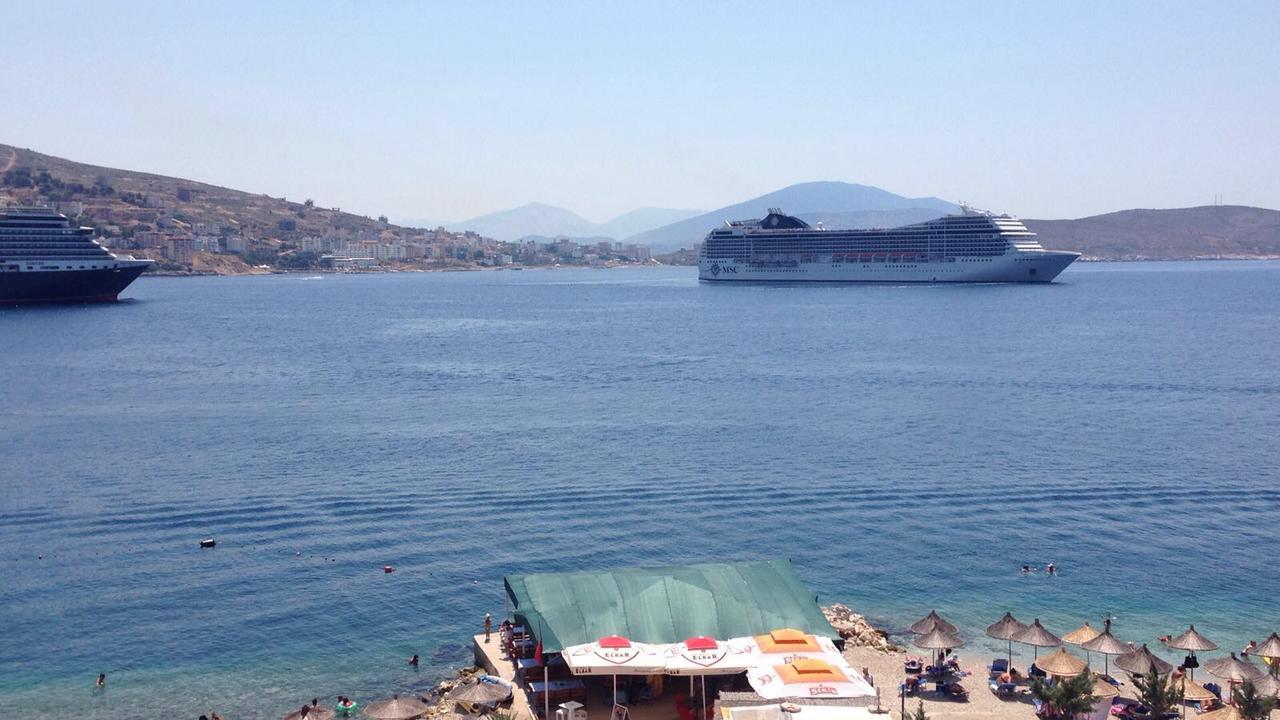 Royal King And Queen Apartment For Luxury Life Sarandë Eksteriør bilde